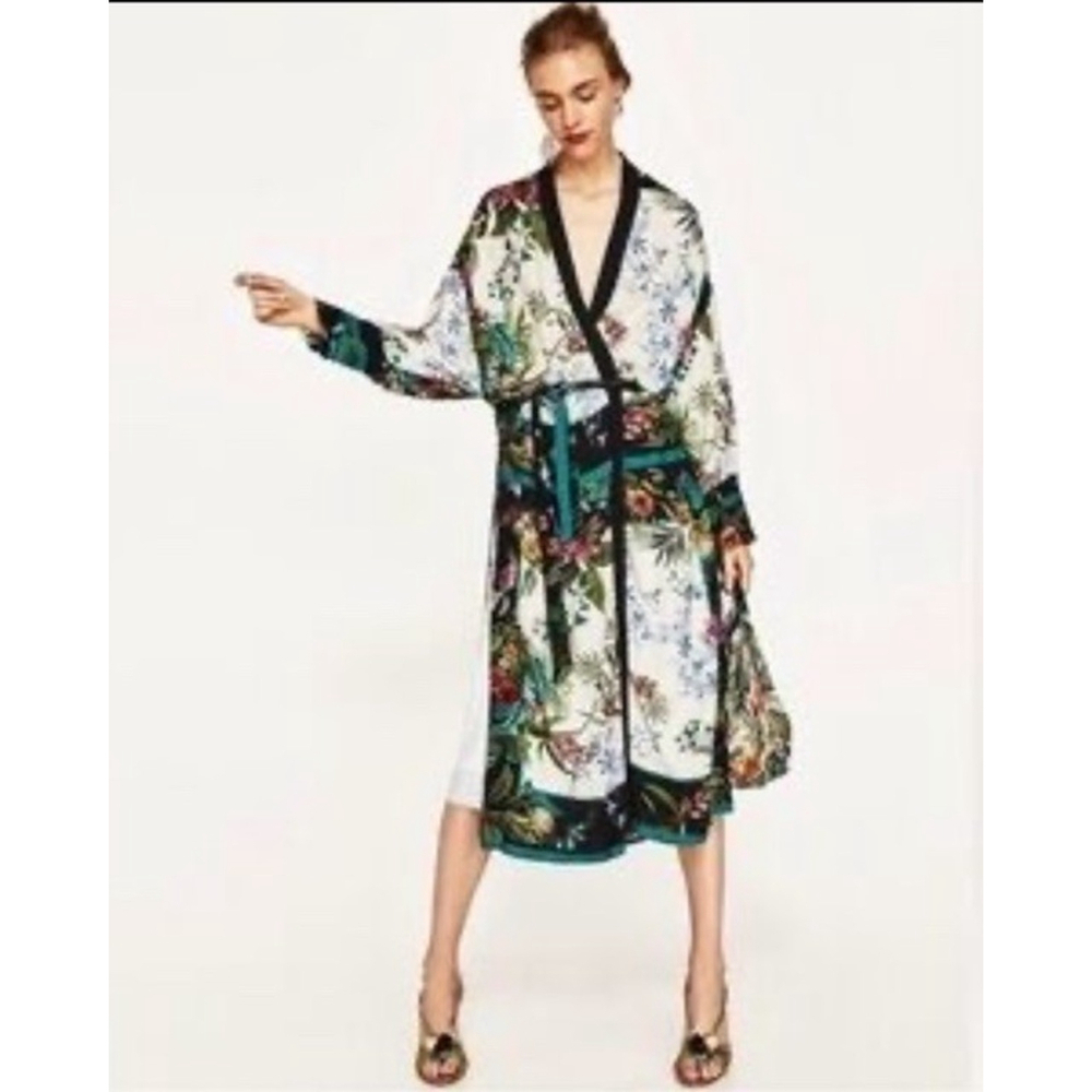Zara Basic Collection Kimono Jacket M Floral Belted Robe Vacation Resort Lagen
